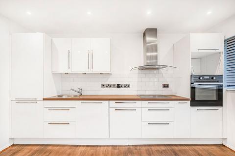 1 bedroom flat to rent, Osprey Close, London E11