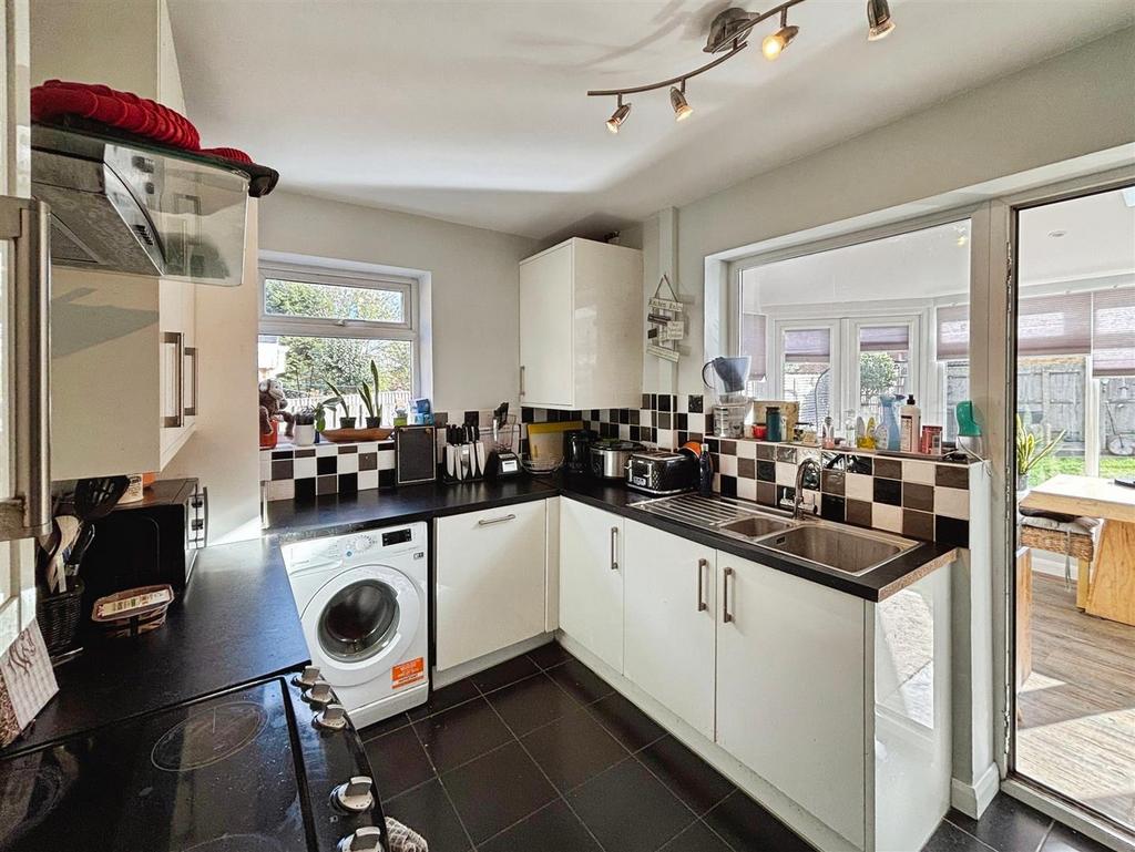 Fitted Kitchen