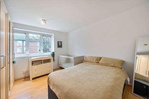 2 bedroom apartment for sale, St. Mary's Road, London