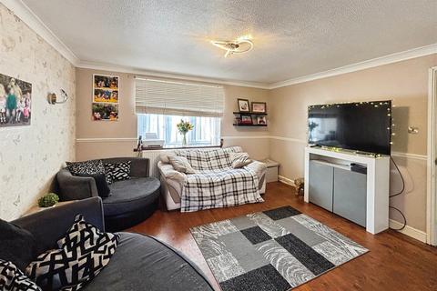 3 bedroom terraced house for sale, Typleden Close, Hemel Hempstead HP2