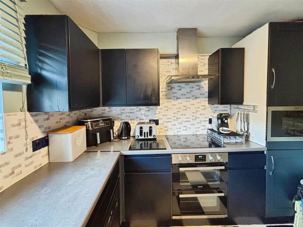Fitted Kitchen