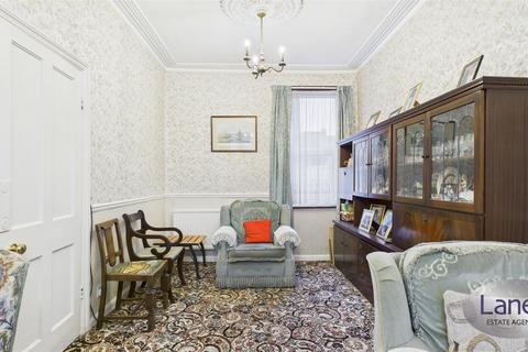 3 bedroom semi-detached house for sale, Fotheringham Road, Enfield