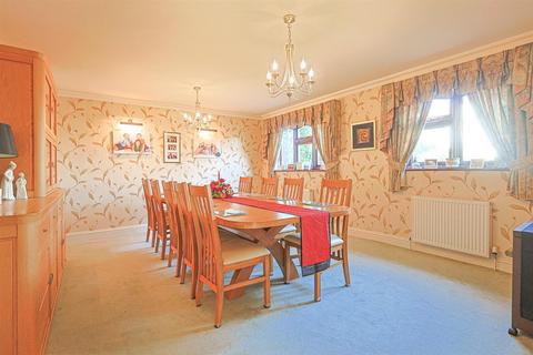 5 bedroom detached house for sale, Main Road, Hockley SS5