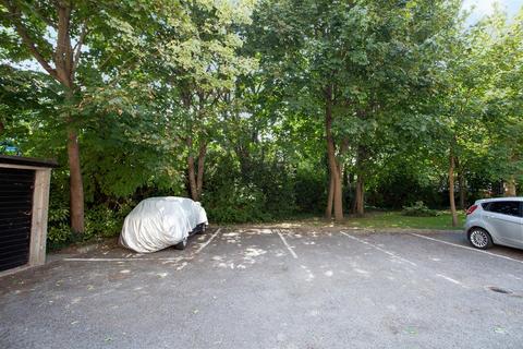 1 bedroom flat for sale, Upper Richmond Road, London