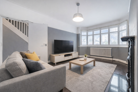 4 bedroom semi-detached house for sale, The Mead, Beckenham BR3