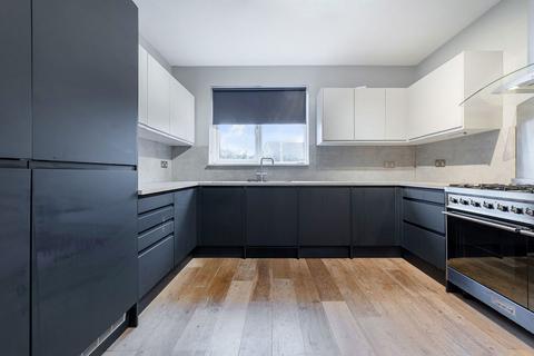 4 bedroom semi-detached house for sale, The Mead, Beckenham BR3
