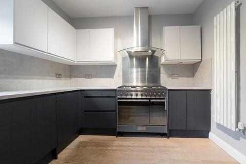 4 bedroom semi-detached house for sale, The Mead, Beckenham BR3