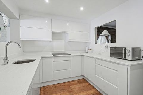 3 bedroom end of terrace house for sale, Walderslade Road, Chatham ME5