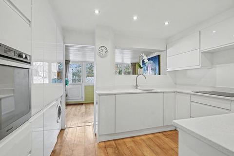 3 bedroom end of terrace house for sale, Walderslade Road, Chatham ME5
