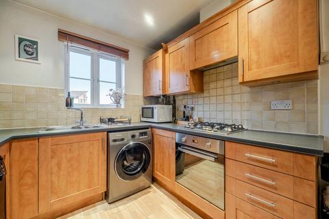 2 bedroom apartment for sale, Kelly Avenue, London