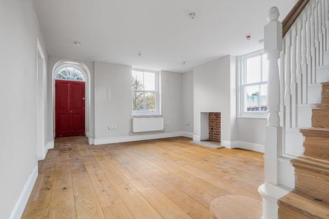 undefined, Gibraltar, Aylesbury HP17