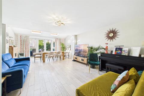 4 bedroom semi-detached house for sale, Windsor Crescent, Wokingham, Berkshire, RG40