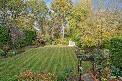 5 bedroom detached house for sale, Howards Wood Drive, Gerrards Cross, SL9