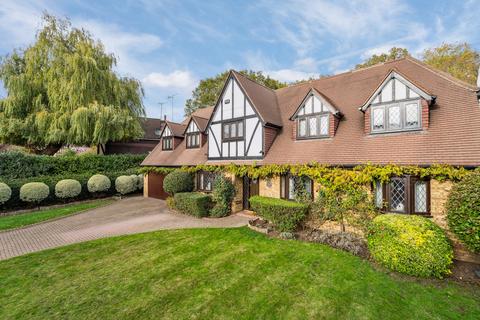 5 bedroom detached house for sale, Howards Wood Drive, Gerrards Cross, SL9