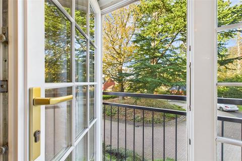 3 bedroom apartment for sale, Montague Close, Wokingham, Berkshire, RG40