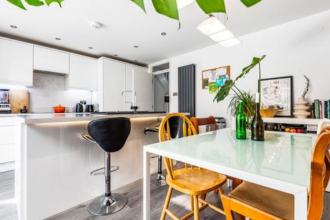 4 bedroom end of terrace house for sale, Radnor Road, Peckham, London