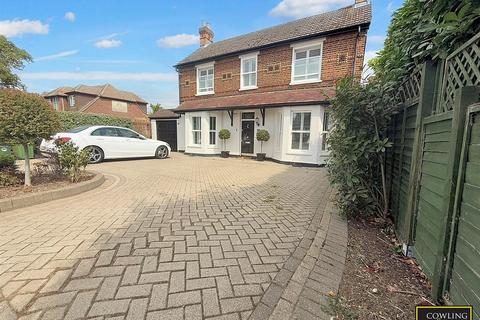 4 bedroom detached house for sale - Castledon Road, Wickford