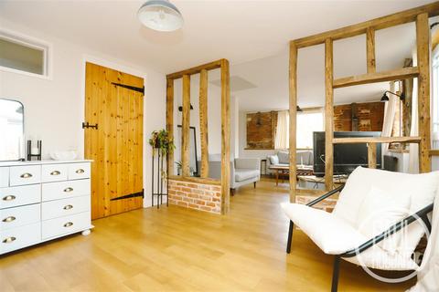 4 bedroom detached house for sale, The Street, Aldeby, NR34