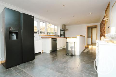 4 bedroom detached house for sale, The Street, Aldeby, NR34