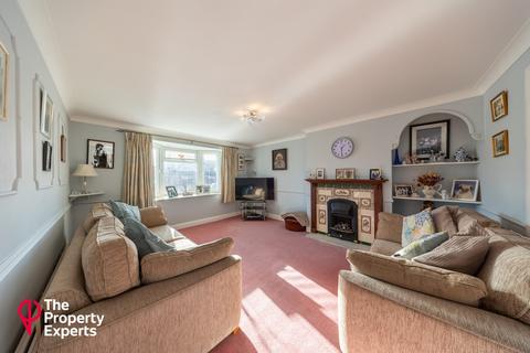 3 bedroom semi-detached house for sale, Antrim Road, Reading, RG5