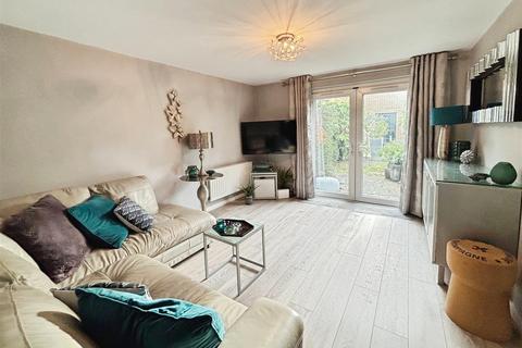 undefined, Gilroy Road, Hemel Hempstead HP2