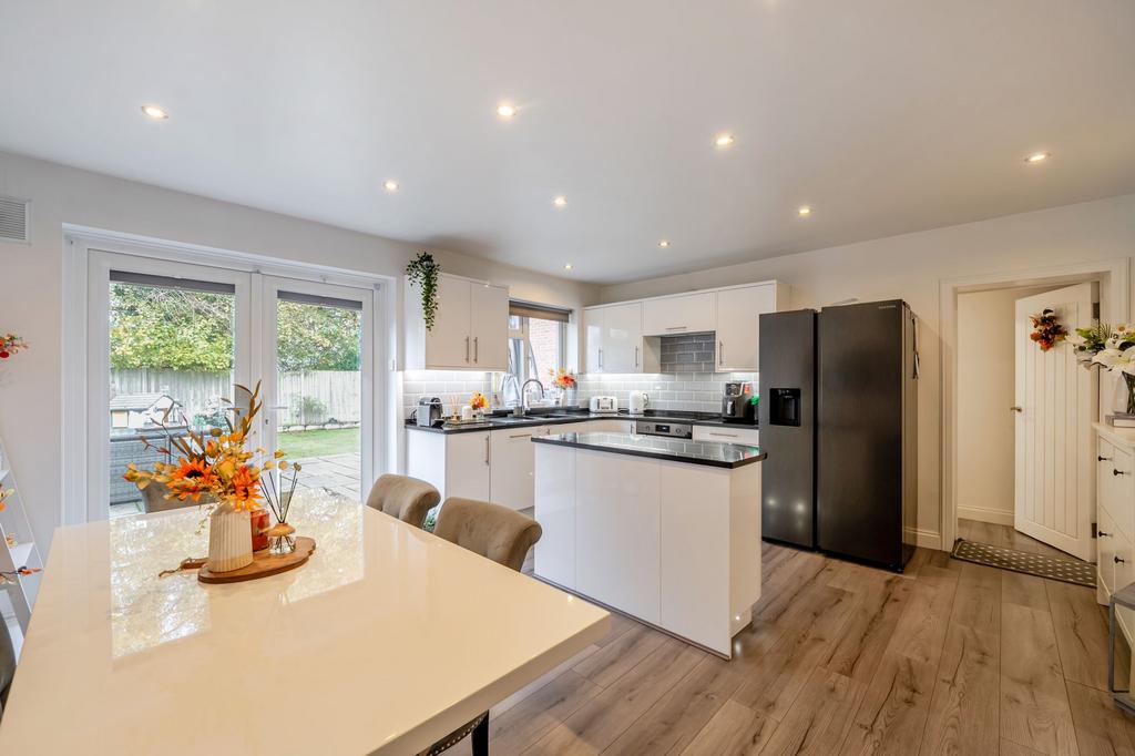 Kitchen / Dining Room