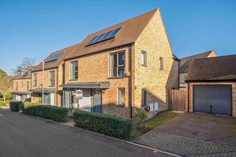 Charles Howell Drive, Coulsdon CR5