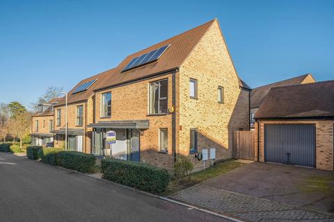 3 bedroom detached house for sale, Charles Howell Drive, Coulsdon CR5