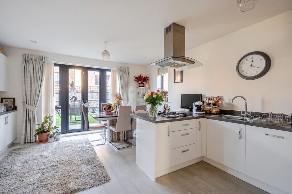 Kitchen/Dining Room