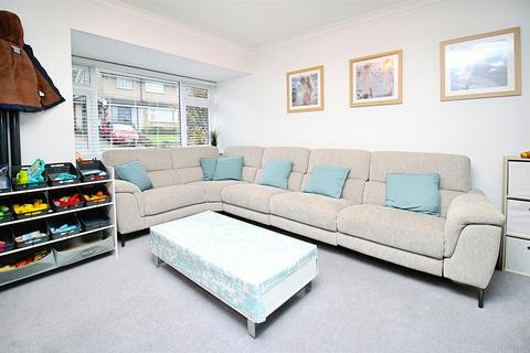 4 bedroom semi-detached house for sale, Manscroft Road, Hemel Hempstead HP1
