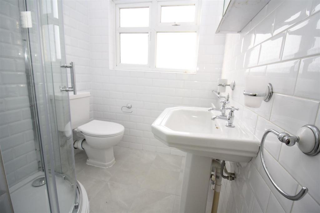 Shower room.JPG