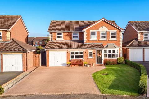 5 bedroom detached house for sale - Halcyon Court, Telford TF2