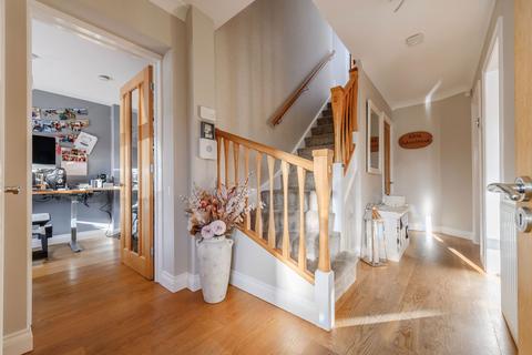5 bedroom detached house for sale, Halcyon Court, Telford TF2
