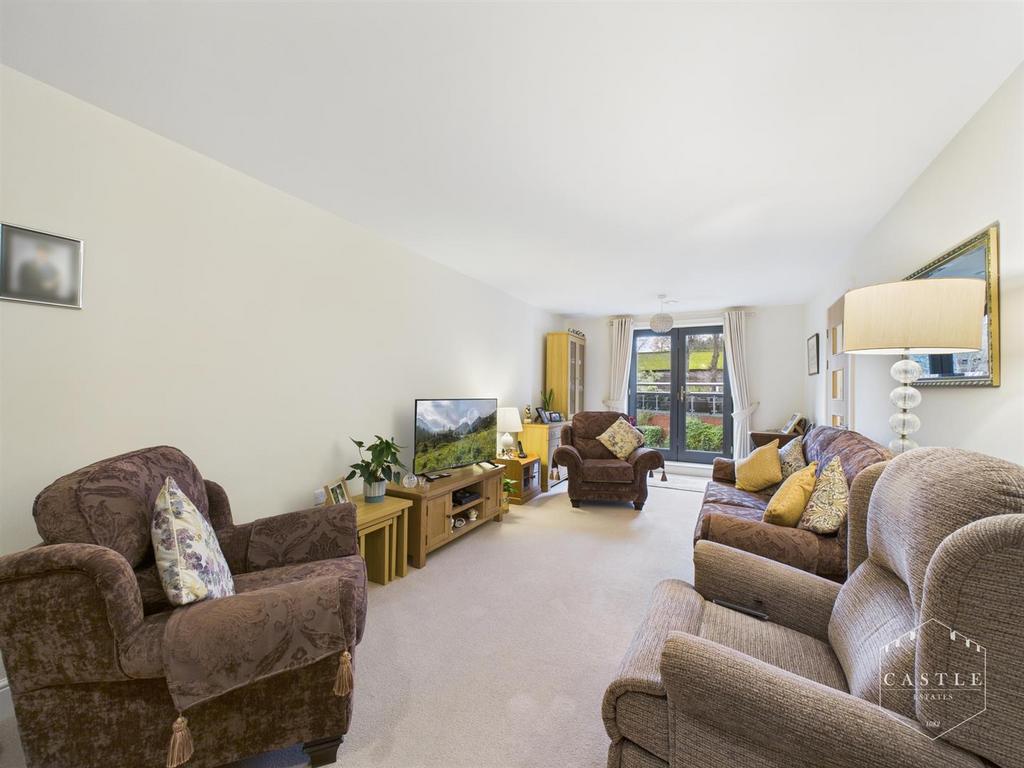 Lounge/dining room