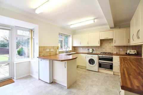 4 bedroom detached house for sale, Craigwell Avenue, Aylesbury
