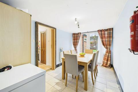 3 bedroom semi-detached house for sale, Valley Crescent, Wokingham, Berkshire, RG41