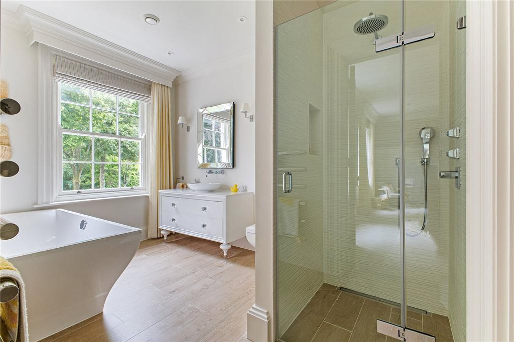 Bed 5 En Suite