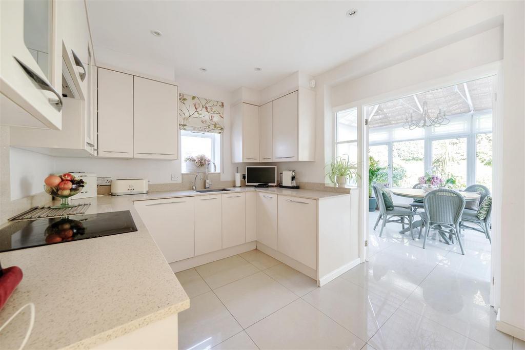 Kitchen:
