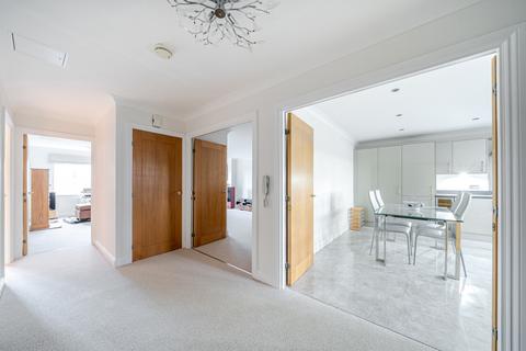2 bedroom flat for sale, Bridgewater Road, Weybridge, KT13