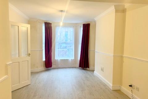 3 bedroom terraced house to rent, Folkestone CT20