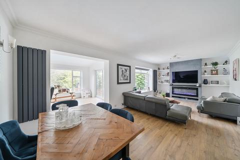 3 bedroom detached house for sale, Bishops Close, Coulsdon CR5