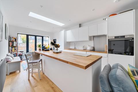 3 bedroom terraced house for sale, Radnor Road, Weybridge, KT13