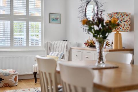 3 bedroom terraced house for sale, Radnor Road, Weybridge, KT13