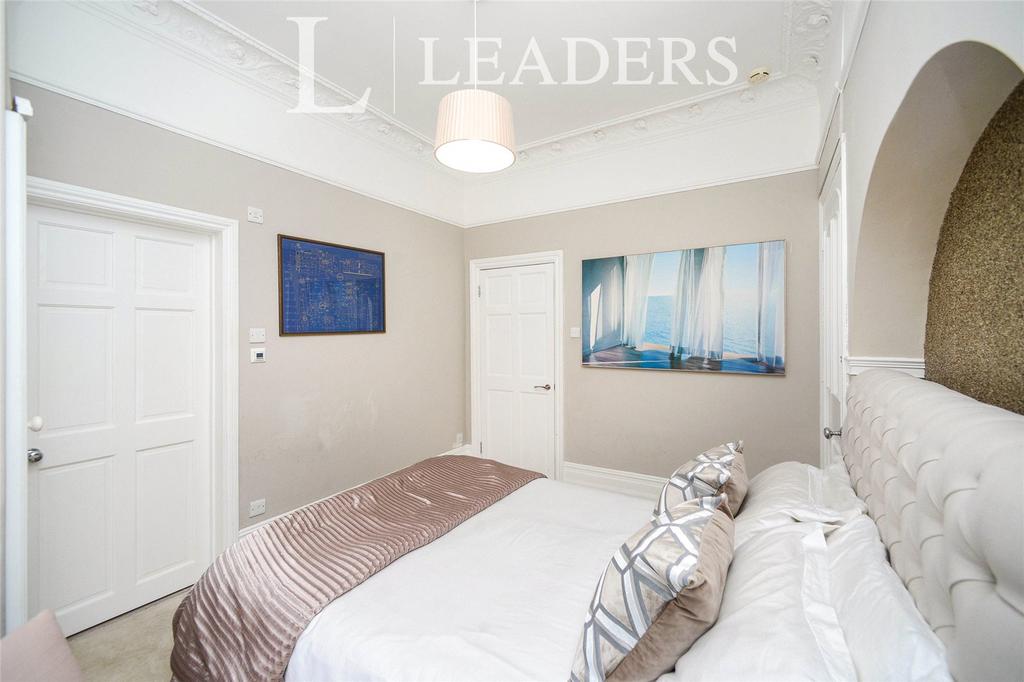 Main bedroom