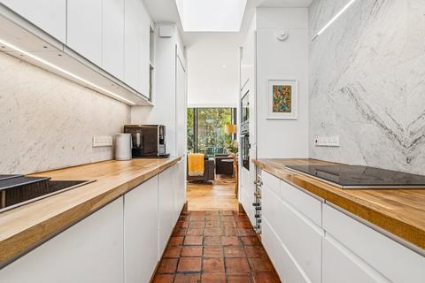 3 bedroom detached house for sale, Fauconberg Road, Chiswick W4
