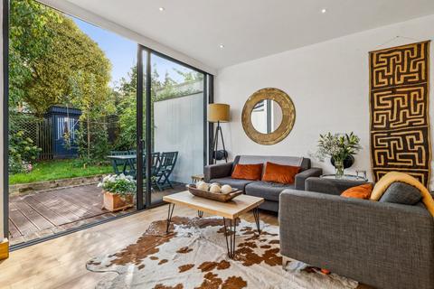 3 bedroom detached house for sale, Fauconberg Road, Chiswick W4