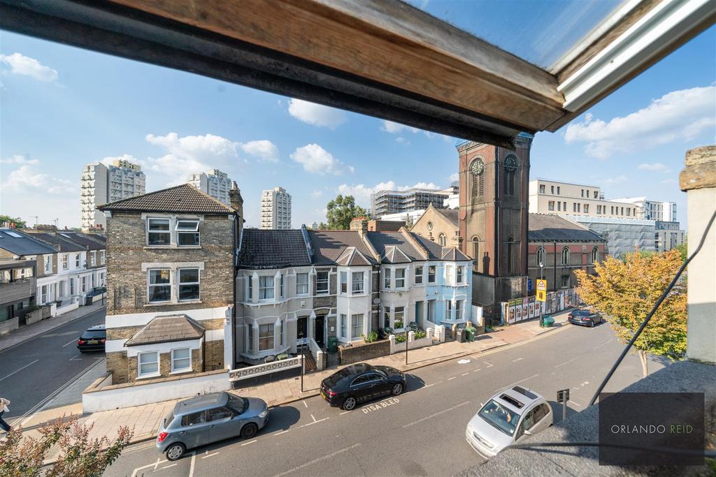 Flat 4, 146 Landor Road SW9 9 JA-12.jpg