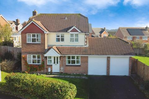 4 bedroom detached house for sale, Sassoon Walk, Marlborough, SN8
