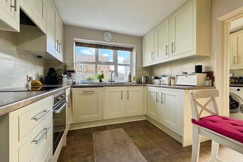 4 bedroom detached house for sale, Sassoon Walk, Marlborough, SN8
