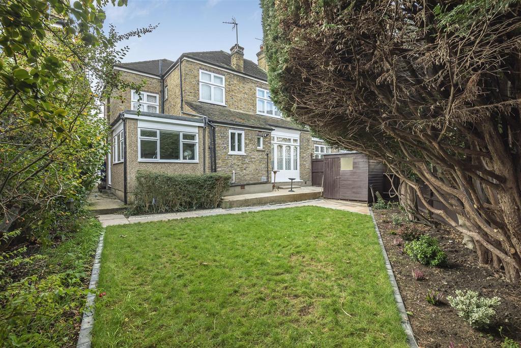 James Anderson - Penrhyn Crescent-3.JPG